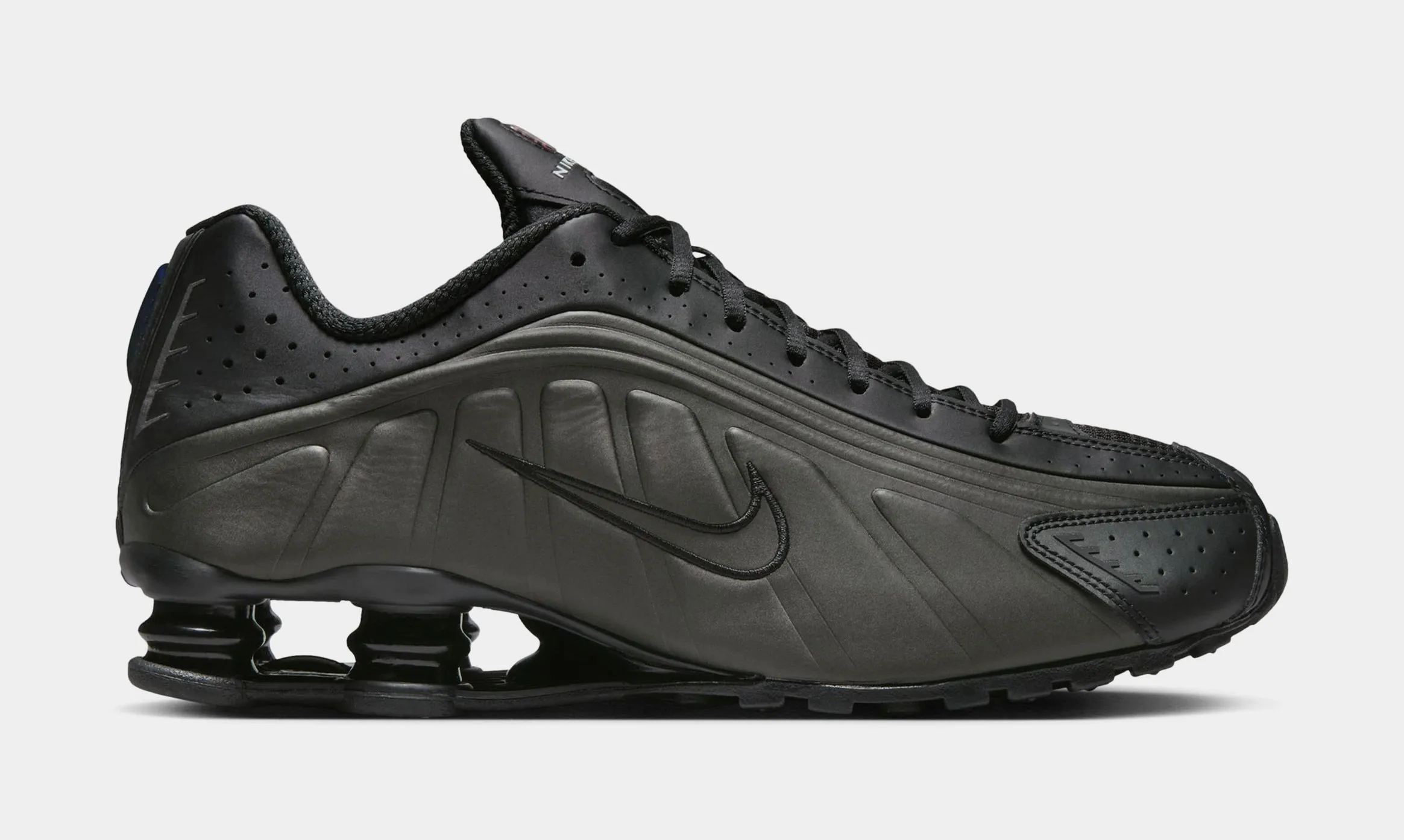 Shox R4 Mens Running Shoes (Black)